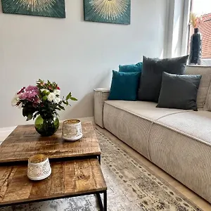 Apartment Uniqe I Stilvolle 115qm I Terrasse I Bbq, Feldafing